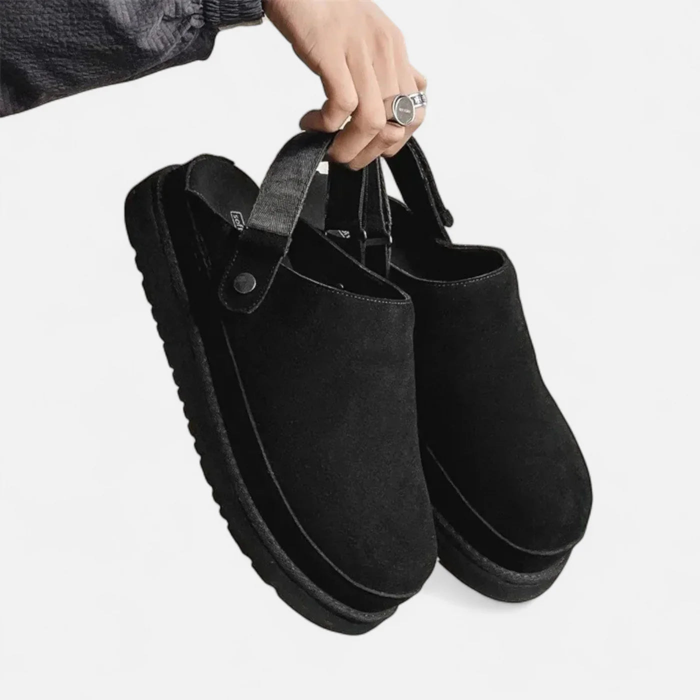 Closed-Toe Leather Slippers